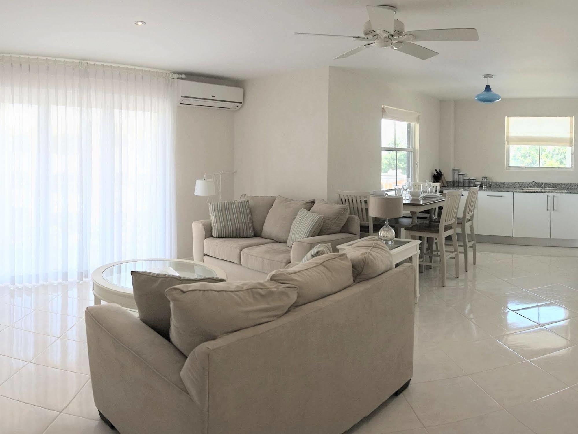 Lantana Resort Barbados By Island Villas Сейнт Джеймс Екстериор снимка